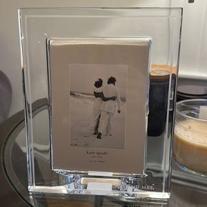 NIB Kate Spade 5x7 Darling Point “Mr. & Mrs” Crystal Frame